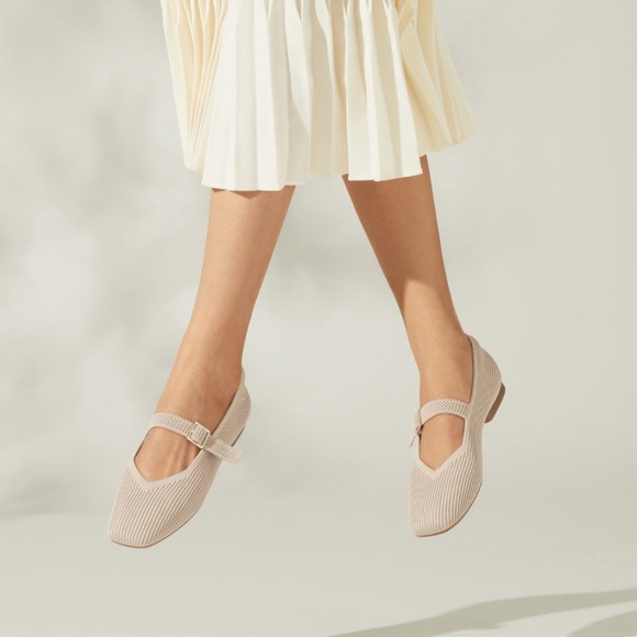 Vivaia Shoes - Vivaia womens square toe Mary Jane flats 41/9.5